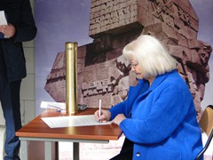 Podpisania Aktu Erekcyjnego i wmurowania pamiątkowej Kapsuły Czasu w nowo budowanej hali sporotwej PSP - 3  (12)